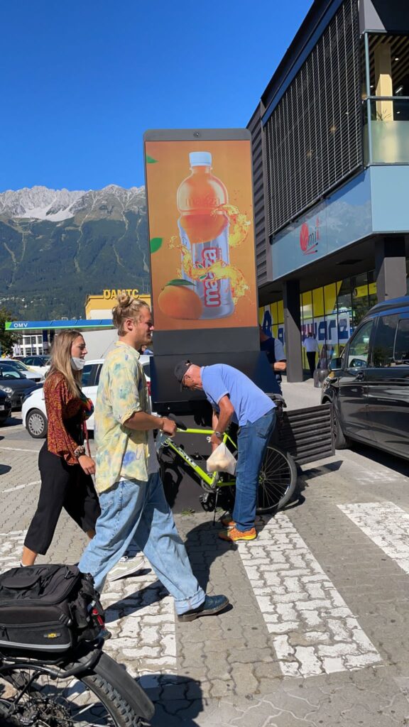 2021.4 VQ150d Austria 86inch Double face 02